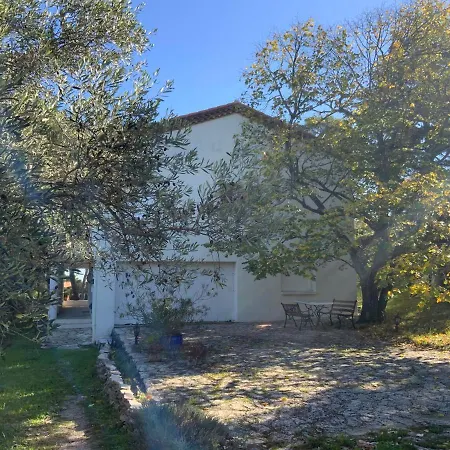 Apartamento Eden Nîmes