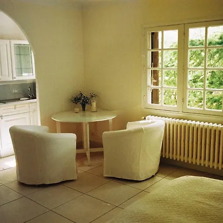 Apartamento Eden Nîmes
